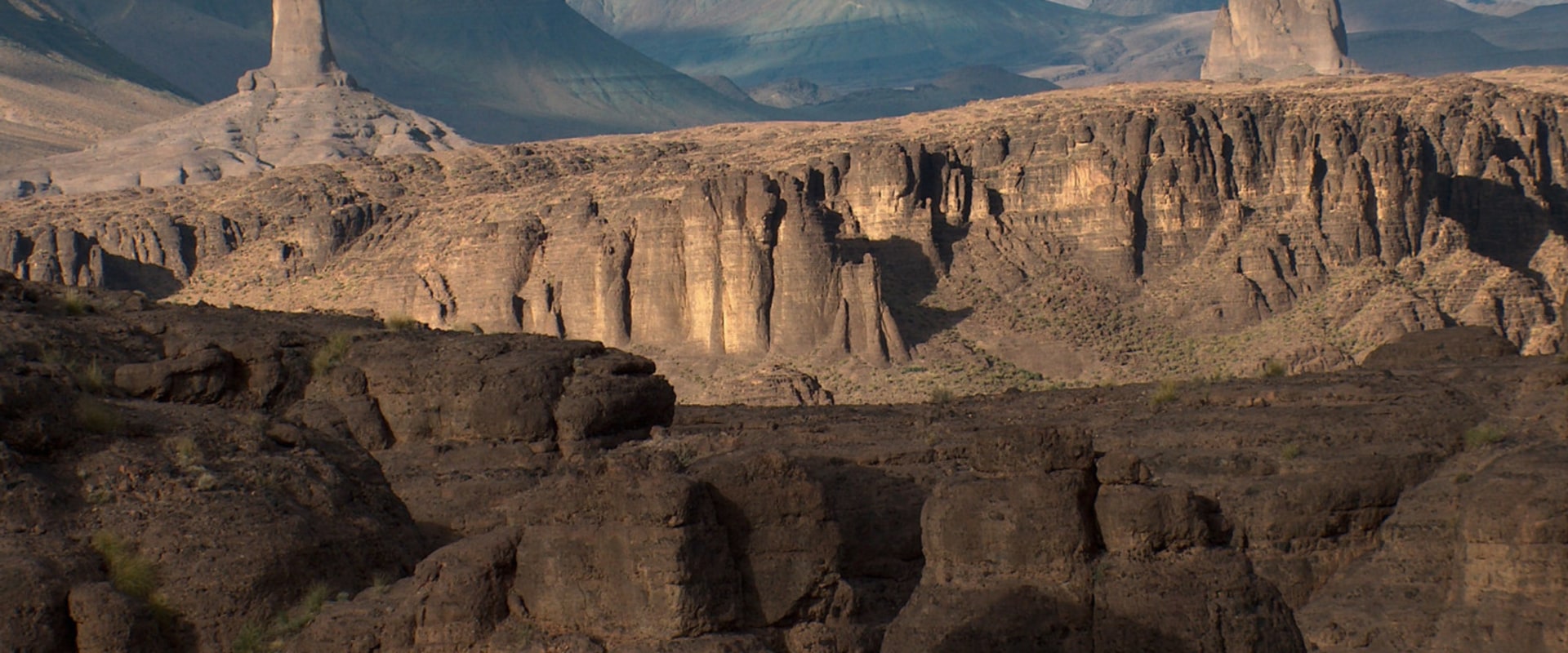 Exploring the Majestic Tizi n'Tagharat Pass: An Adventure Through the Atlas Mountains